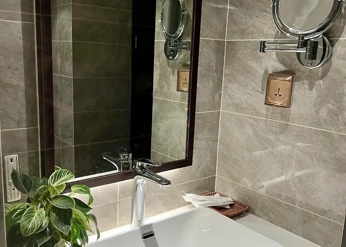 Om Sapphire Homestay - Ha Long Apartment Ha Long