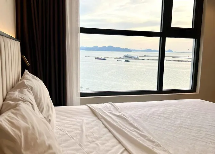 Om Sapphire Homestay - Ha Long *