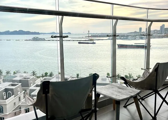 Om Sapphire Homestay - Ha Long Apartment *
