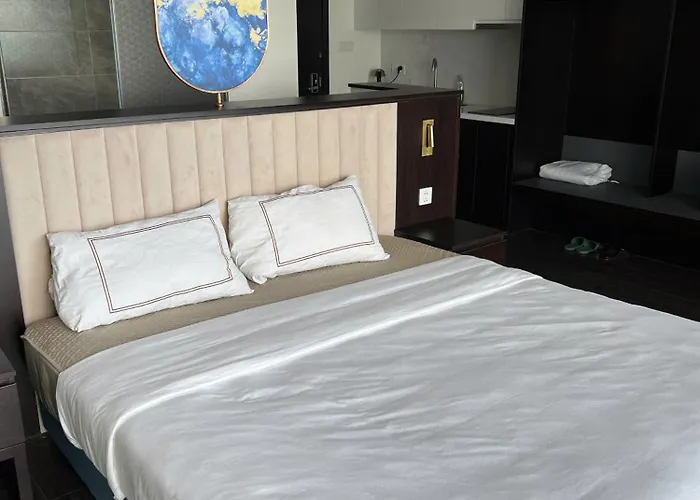 Om Sapphire Homestay - Ha Long Apartment